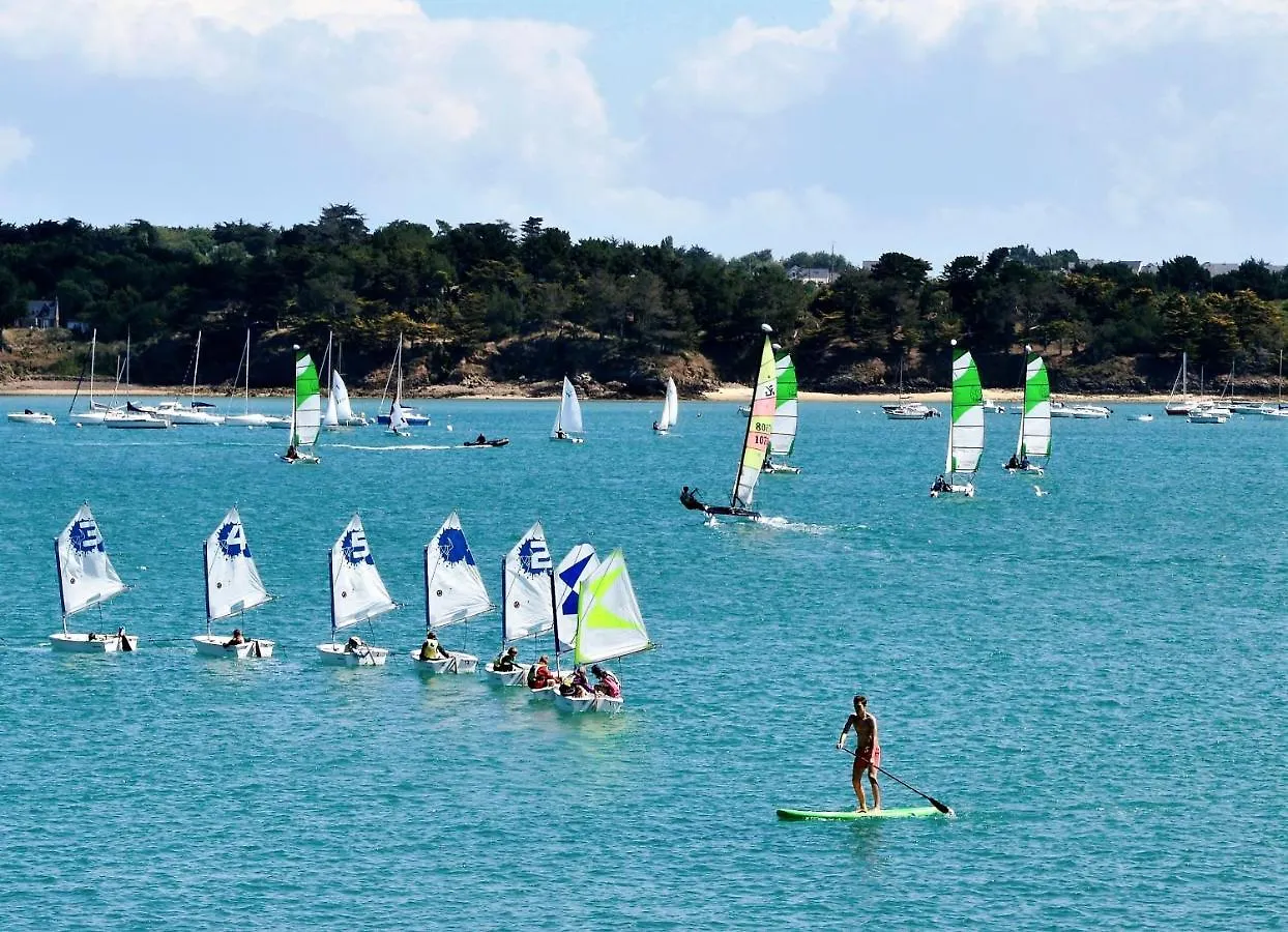 Les Grands Pins - Plage Du Val A 80 M - St Malo Rotheneuf Saint-Malo 0*,