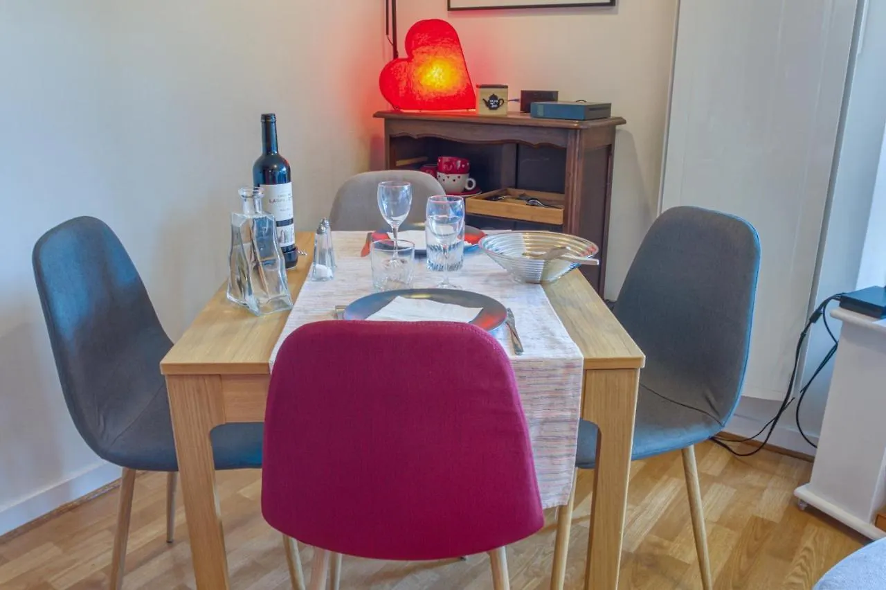 Les Grands Pins - Plage Du Val A 80 M - St Malo Rotheneuf Saint-Malo Apartment