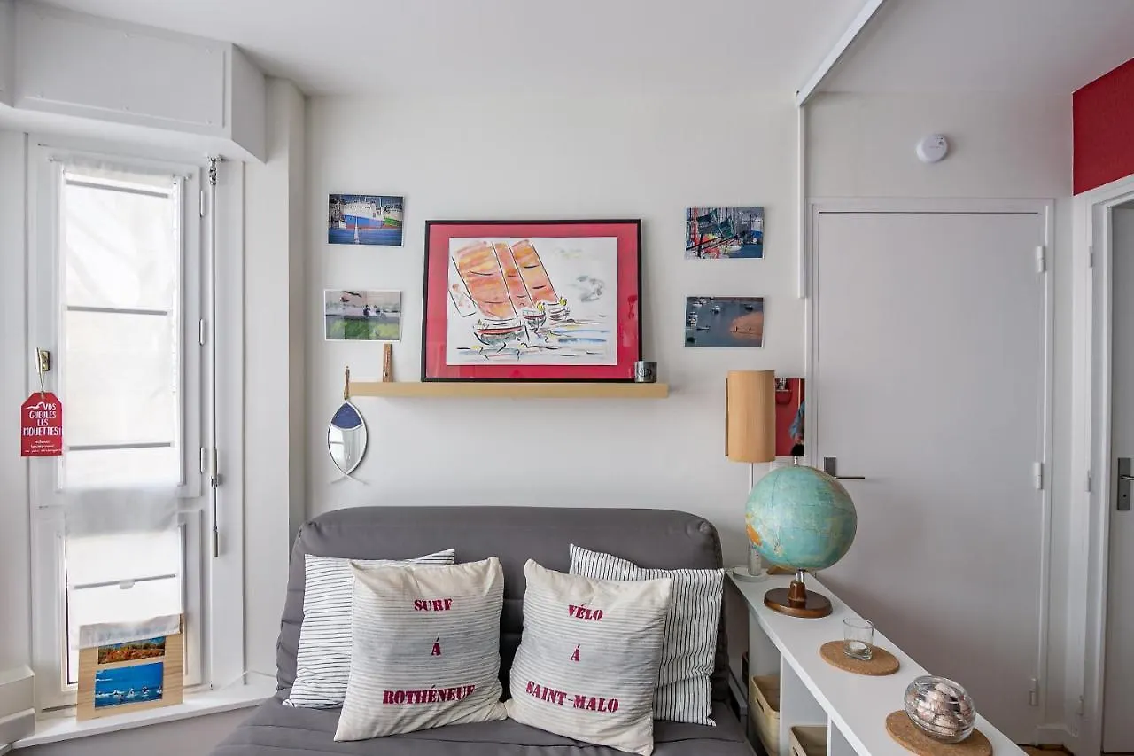 Apartment Les Grands Pins - Plage Du Val A 80 M - St Malo Rotheneuf Saint-Malo
