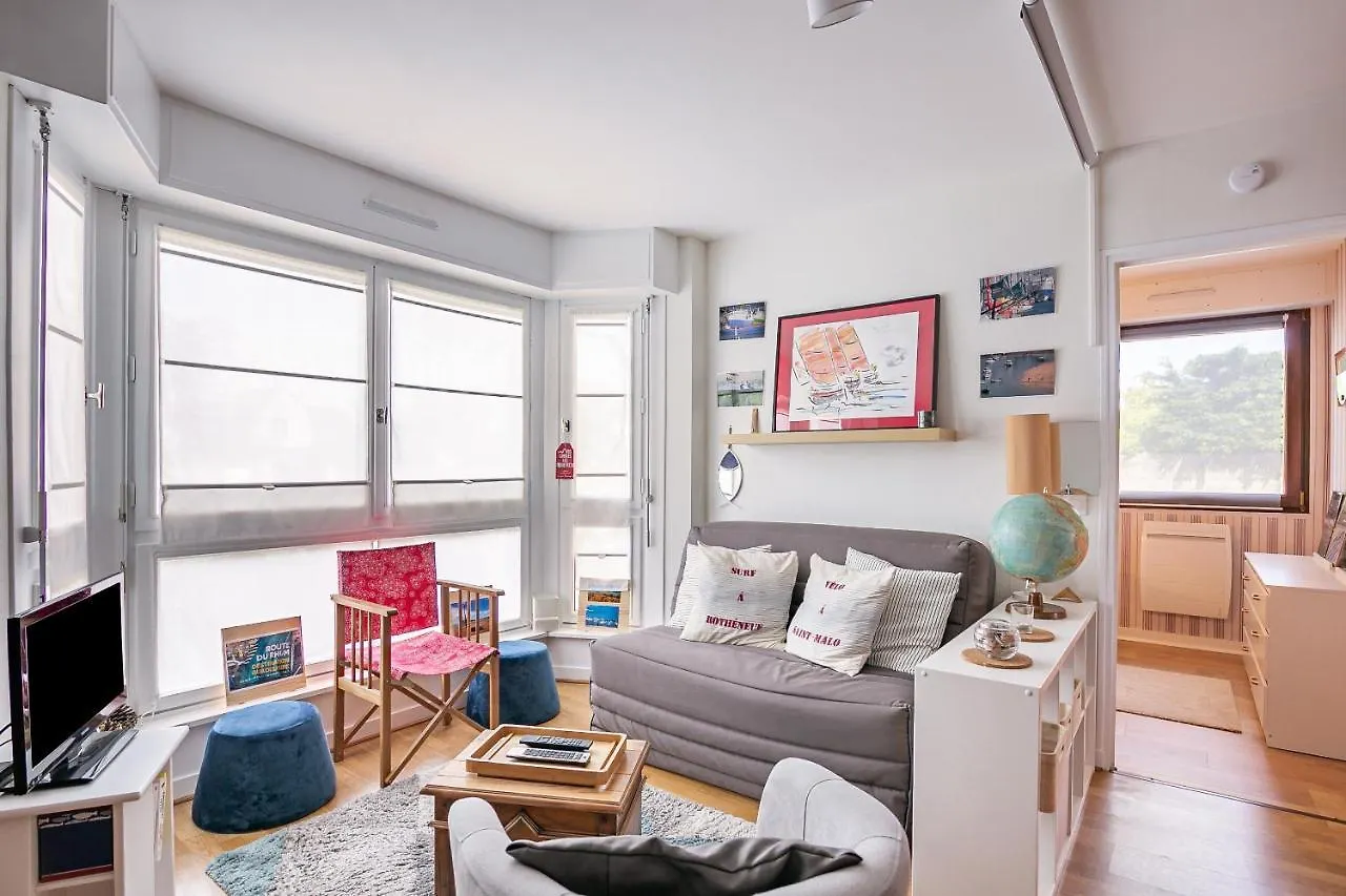 Les Grands Pins - Plage Du Val A 80 M - St Malo Rotheneuf Saint-Malo Apartment